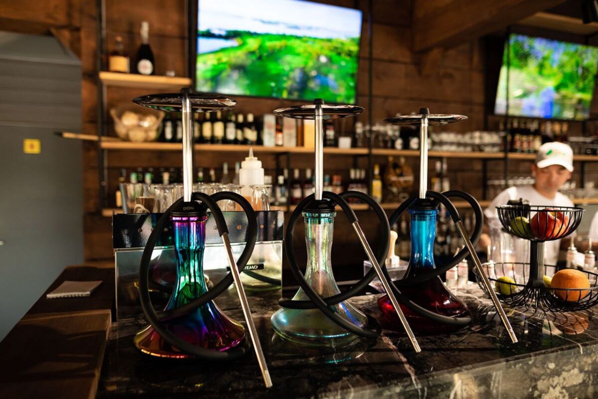 photo_5461154559176078528_y